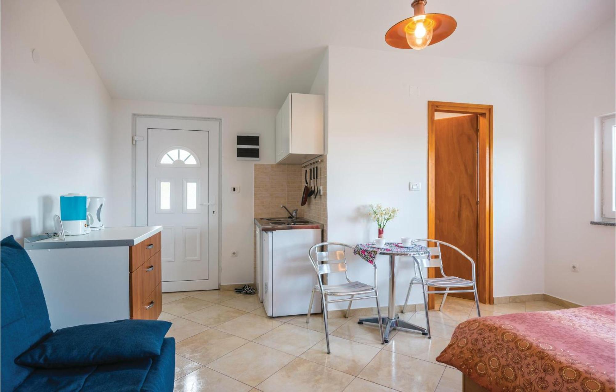 Nice Home In Martina With Kitchen المظهر الخارجي الصورة